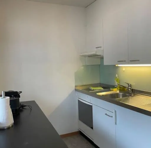 Very - Art 3 * Zürich