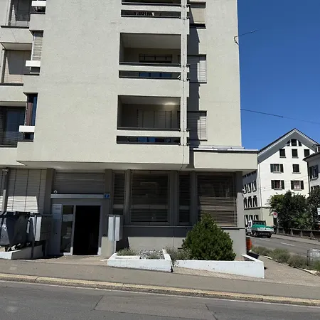 Apartment Very - Art 3 *