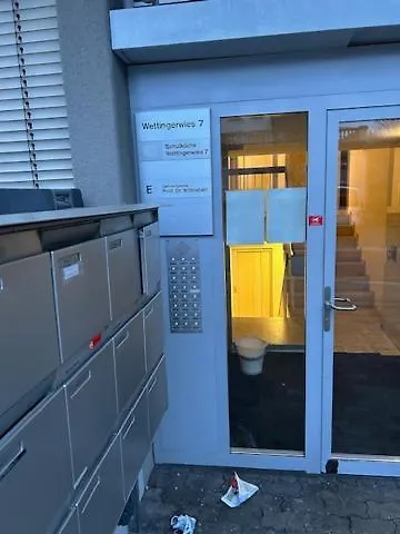 Very - Art 3 * زيورخ